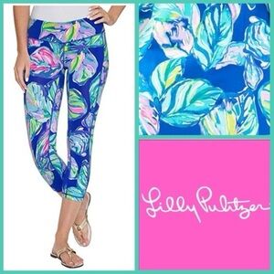 Lilly Pulitzer Luxletic Weekender Cropped Leggings. Size Medium. Casa Del Sol